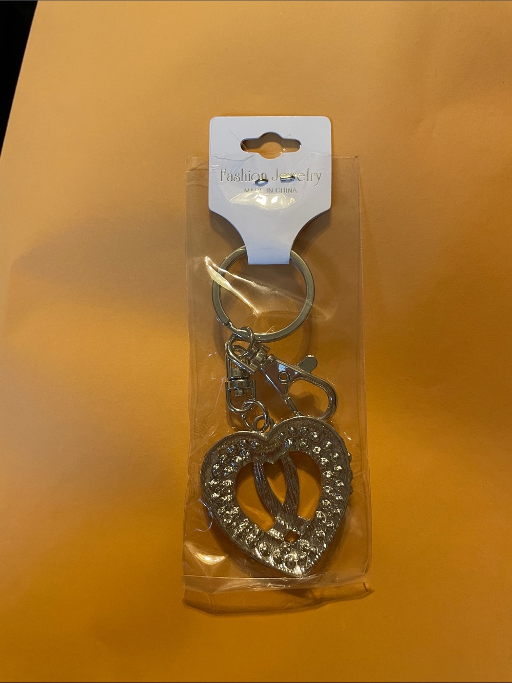 Source Unknown Pink Ribbon Crystal Heart Keychain - Picture 2 of 3